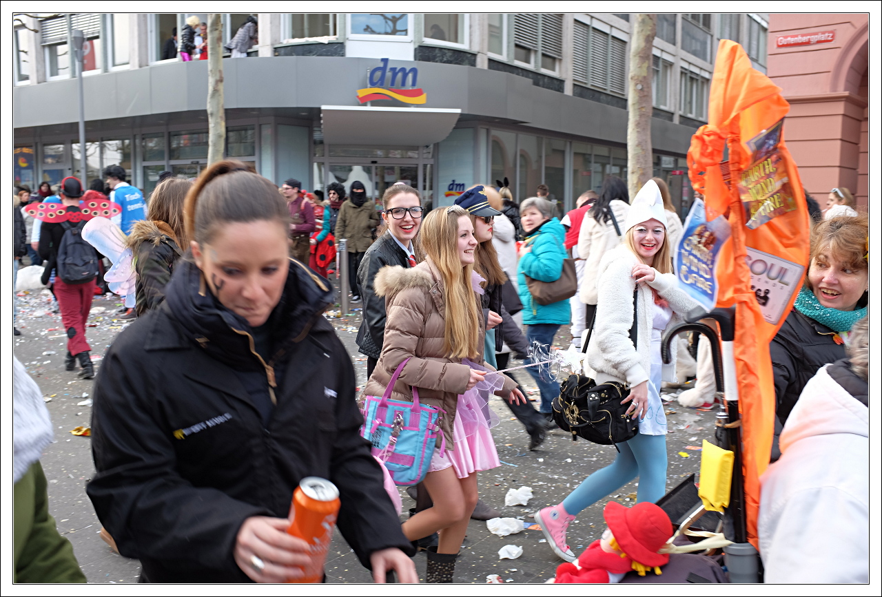 Nazwa:  Rosenmontag_05.jpg
Wyświetleń: 128
Rozmiar:  550,0 KB