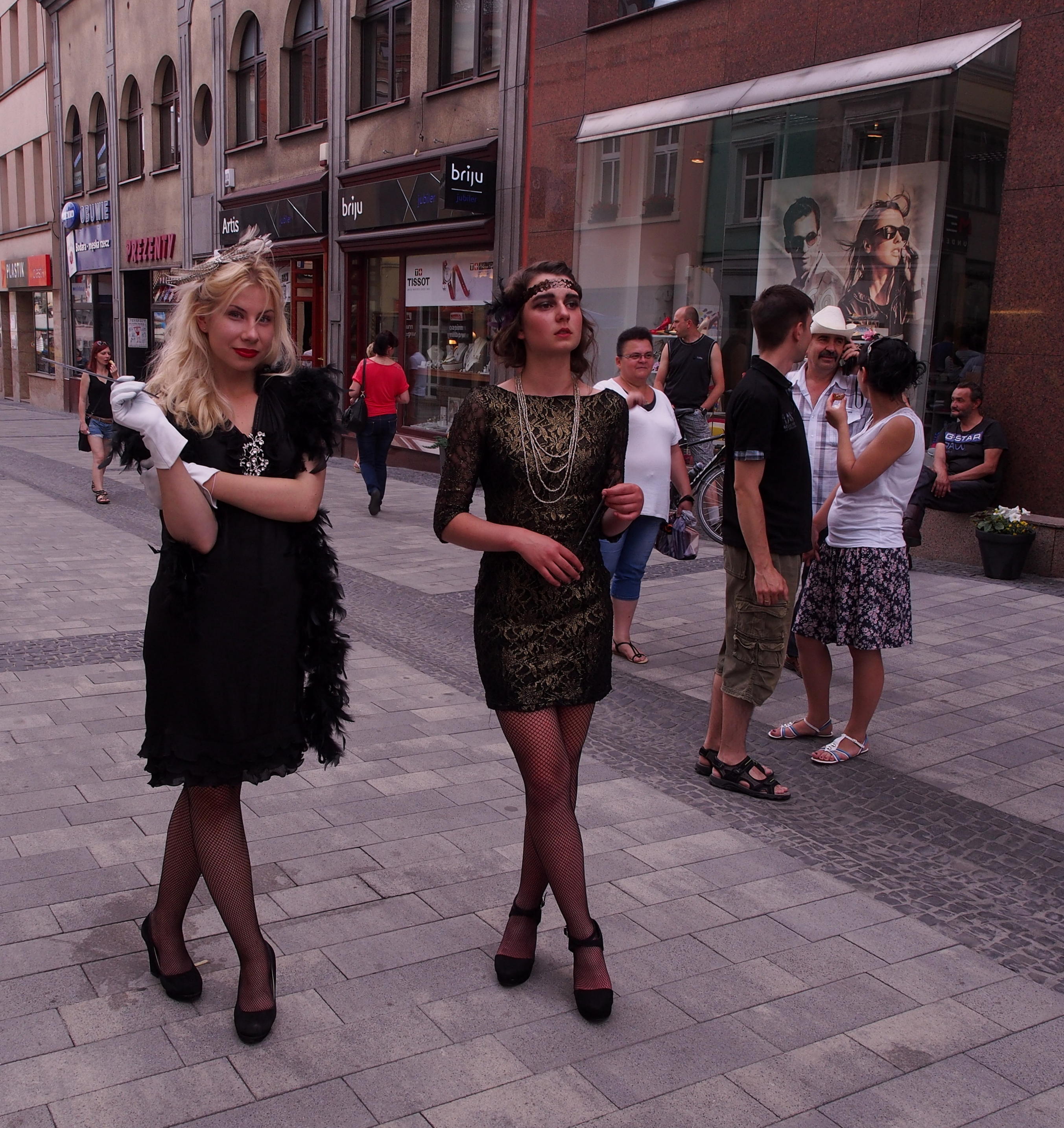 Kliknij obrazek, aby uzyskać większą wersję

Nazwa:	Retro...IA.jpg
Wyświetleń:	190
Rozmiar:	1,01 MB
ID:	149922