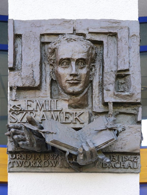 Kliknij obrazek, aby uzyskać większą wersję

Nazwa:	Emil Szramek.jpg
Wyświetleń:	316
Rozmiar:	141,5 KB
ID:	161116