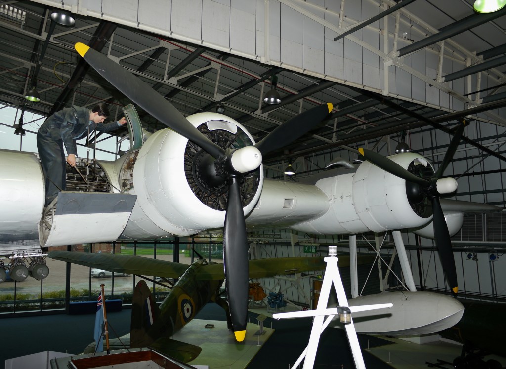 Kliknij obrazek, aby uzyskać większą wersję

Nazwa:	Short Sunderland (2).jpg
Wyświetleń:	884
Rozmiar:	192,6 KB
ID:	164007