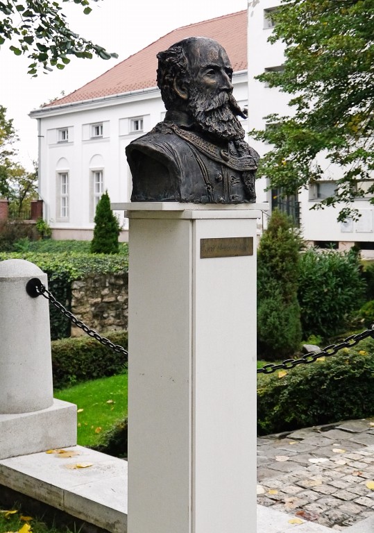 Kliknij obrazek, aby uzyskać większą wersję

Nazwa:	Lajos BatthyĂĄny.jpg
Wyświetleń:	216
Rozmiar:	139,5 KB
ID:	165787