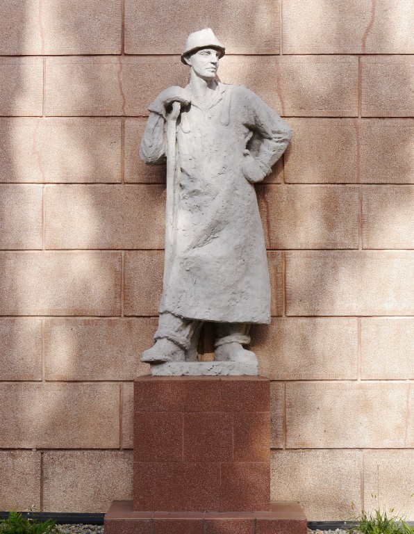 Kliknij obrazek, aby uzyskać większą wersję

Nazwa:	Hutnik.jpg
Wyświetleń:	346
Rozmiar:	177,0 KB
ID:	165919
