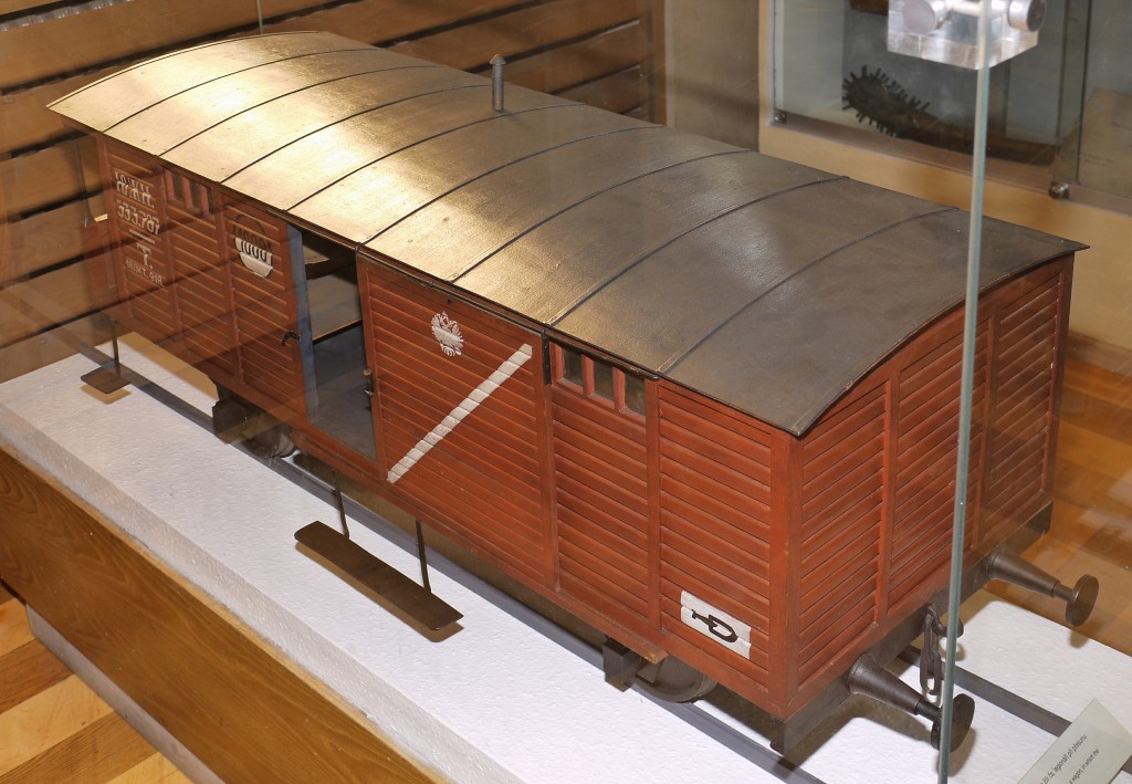 Kliknij obrazek, aby uzyskać większą wersję

Nazwa:	Wagon.jpg
Wyświetleń:	417
Rozmiar:	175,8 KB
ID:	166242