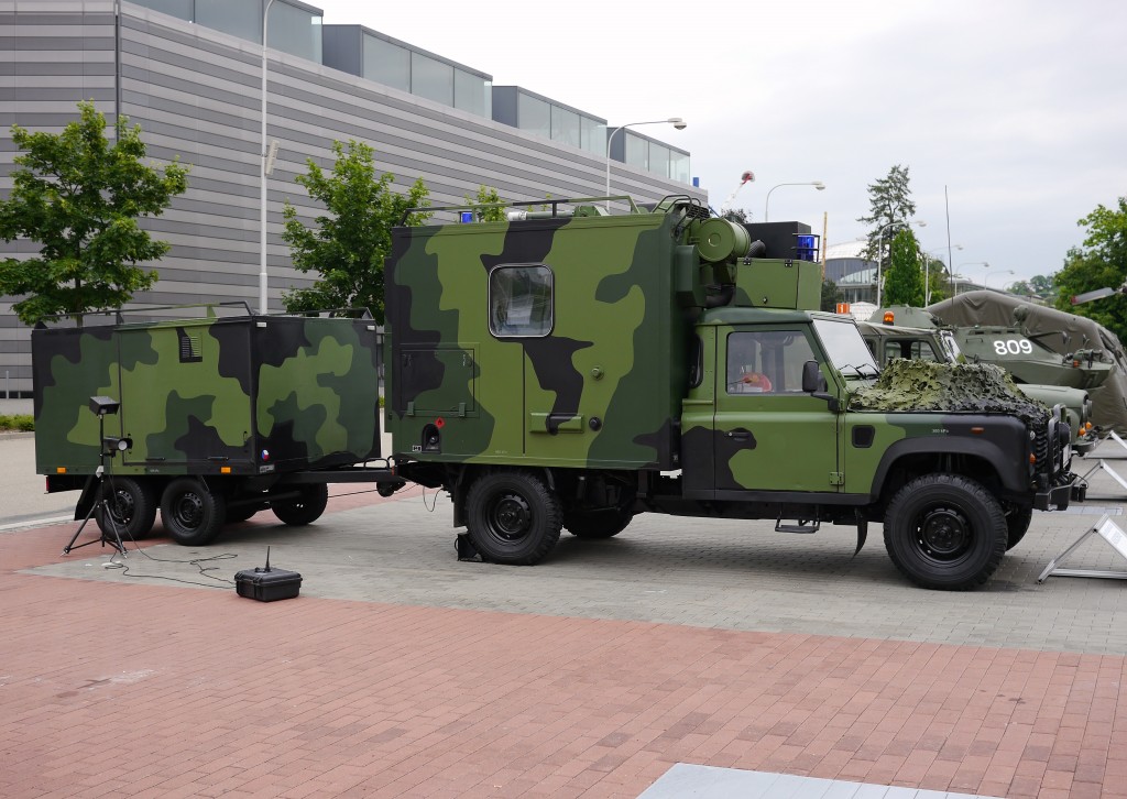 Kliknij obrazek, aby uzyskać większą wersję

Nazwa:	Land Rover Defender RCH.jpg
Wyświetleń:	2231
Rozmiar:	177,5 KB
ID:	168679