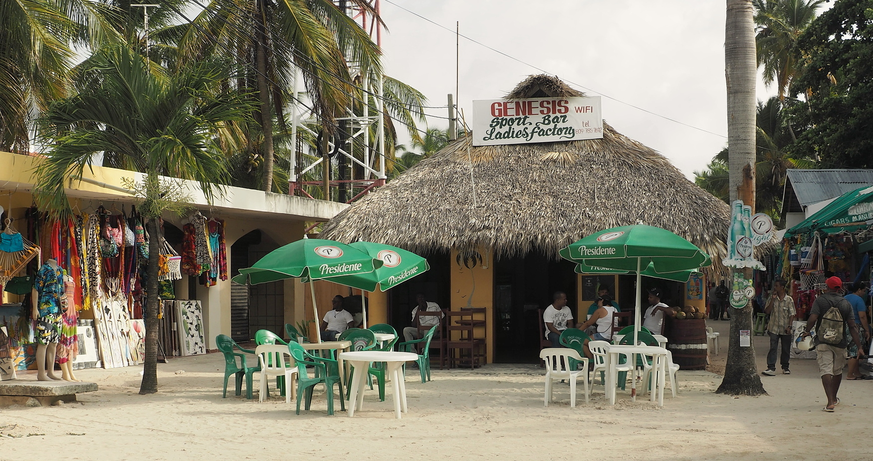 Kliknij obrazek, aby uzyskać większą wersję

Nazwa:	Karaiby...GB.jpg
Wyświetleń:	154
Rozmiar:	1,06 MB
ID:	171307
