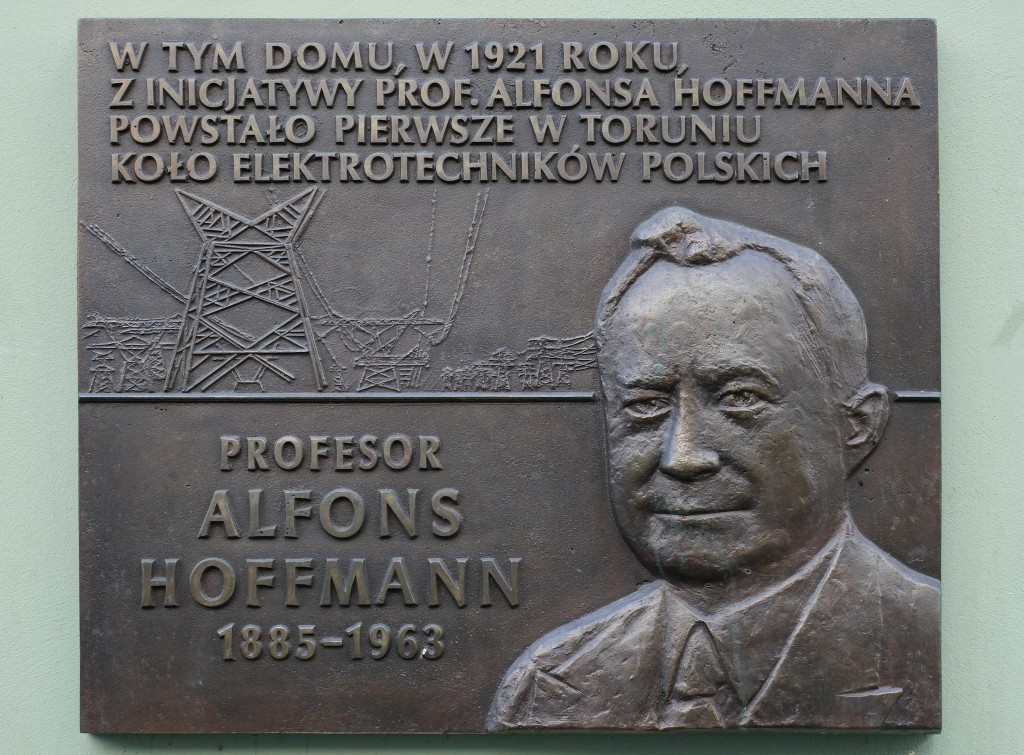 Kliknij obrazek, aby uzyskać większą wersję

Nazwa:	Alfons Hoffmann.jpg
Wyświetleń:	205
Rozmiar:	255,5 KB
ID:	184466