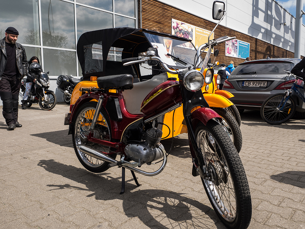 Nazwa:  moto4.jpg
Wyświetleń: 179
Rozmiar:  922,3 KB