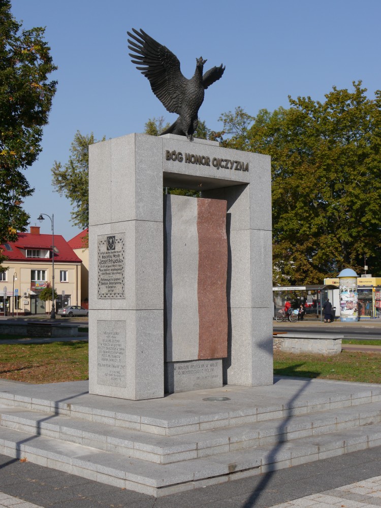 Kliknij obrazek, aby uzyskać większą wersję

Nazwa:	Pomnik Niepodległości.jpg
Wyświetleń:	147
Rozmiar:	222,0 KB
ID:	229281