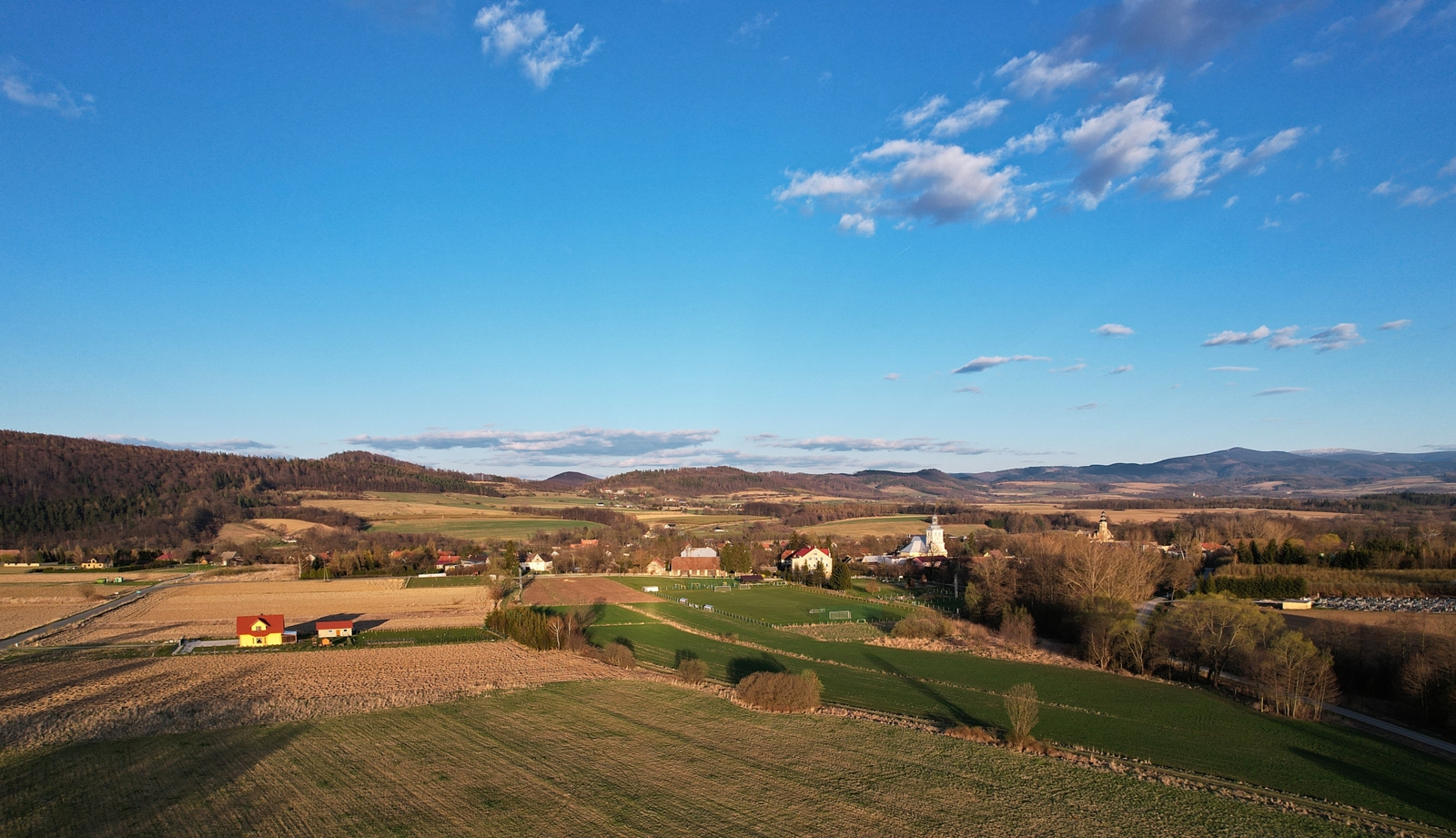 Nazwa:  DJI_0084 4.jpg
Wyświetleń: 175
Rozmiar:  1,14 MB