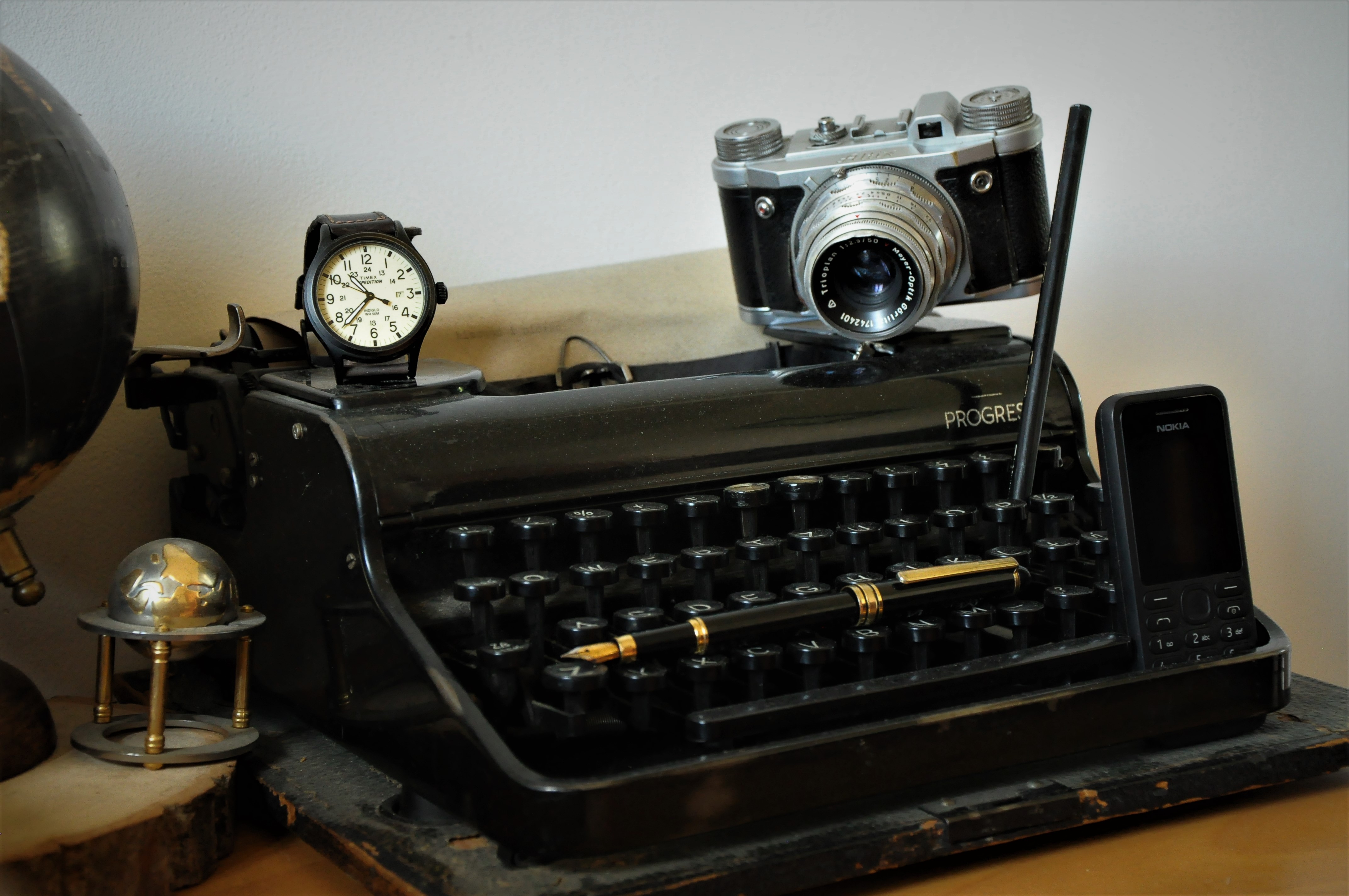 Nazwa:  biurko.jpg
Wyświetleń: 149
Rozmiar:  1,31 MB