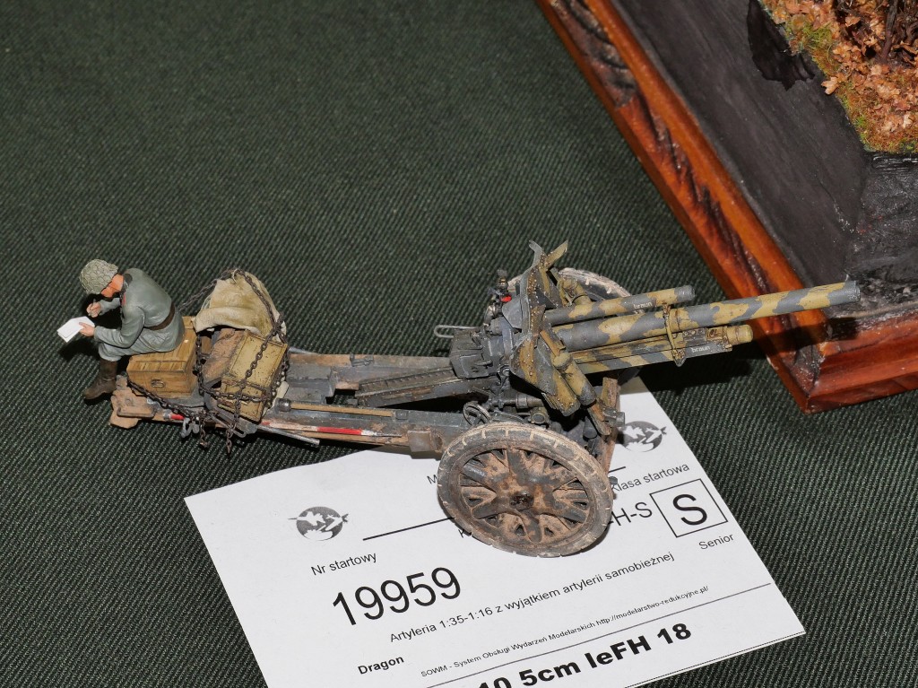 Kliknij obrazek, aby uzyskać większą wersję

Nazwa:	leFH 18.jpg
Wyświetleń:	171
Rozmiar:	270,3 KB
ID:	260775
