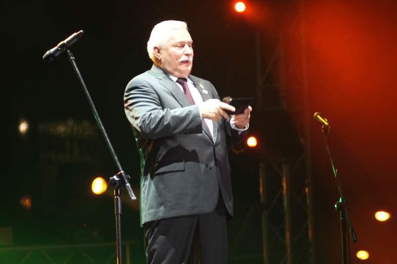 Nazwa:  WaĹÄsa1.jpg
Wyświetleń: 253
Rozmiar:  64,6 KB
